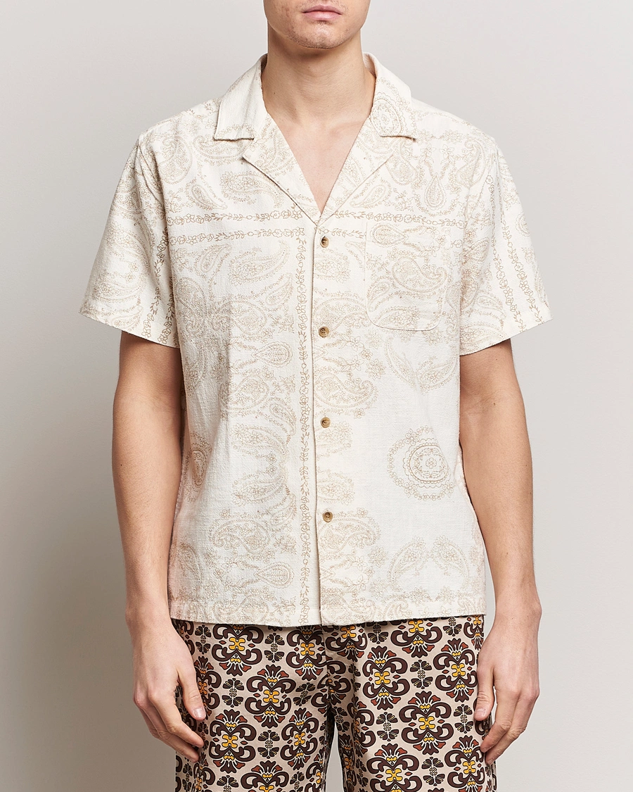 Mies | Lyhythihaiset kauluspaidat | LES DEUX | Lesley Paisley Short Sleeve Shirt Light Ivory