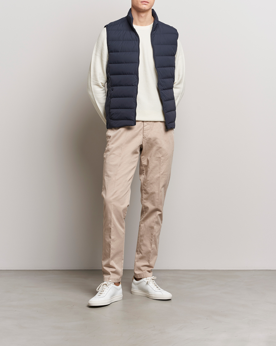 Mies | Takit | Scandinavian Edition | Ratio II Lightweight Padded Vest Midnight Blue