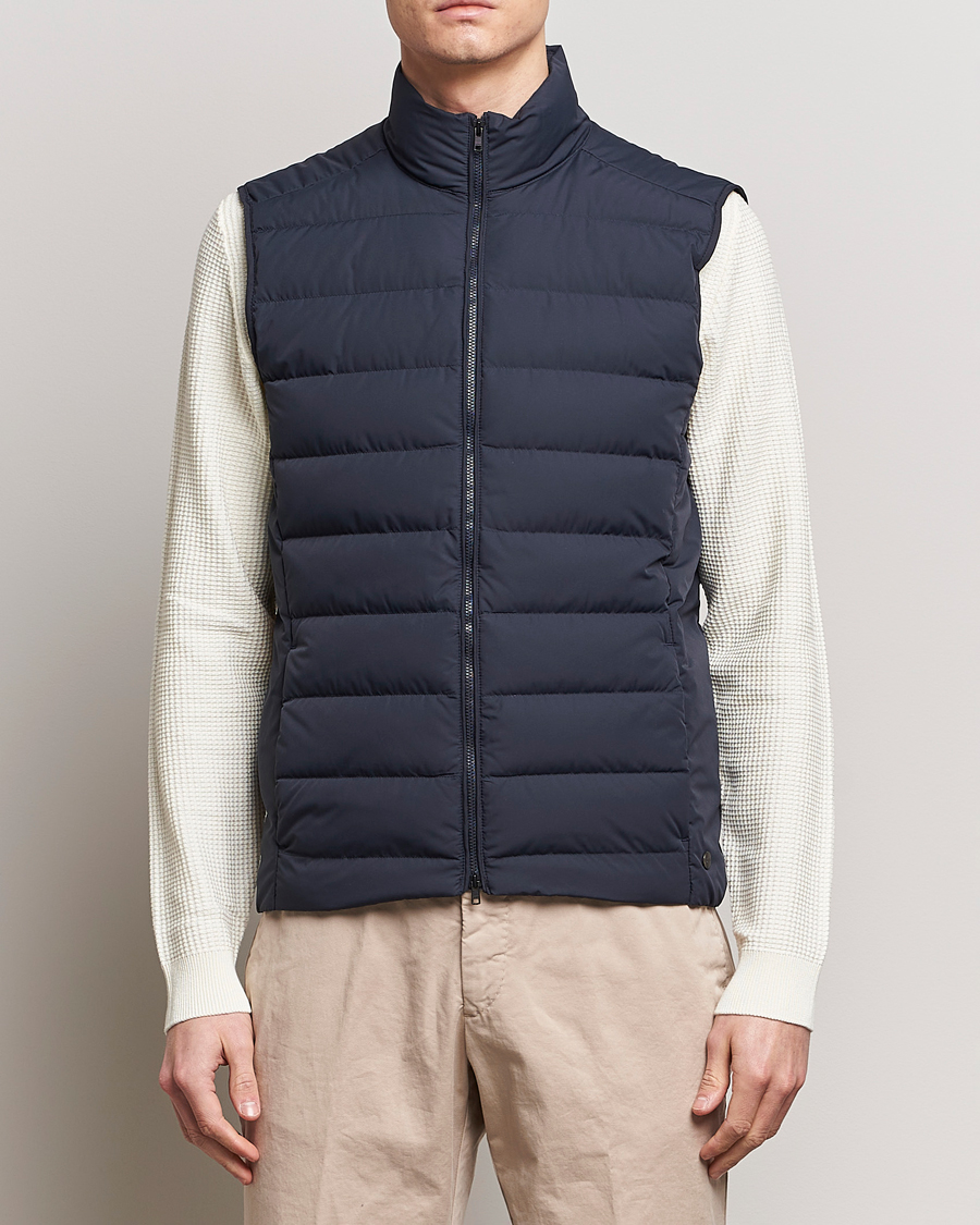 Mies | Takit | Scandinavian Edition | Ratio II Lightweight Padded Vest Midnight Blue