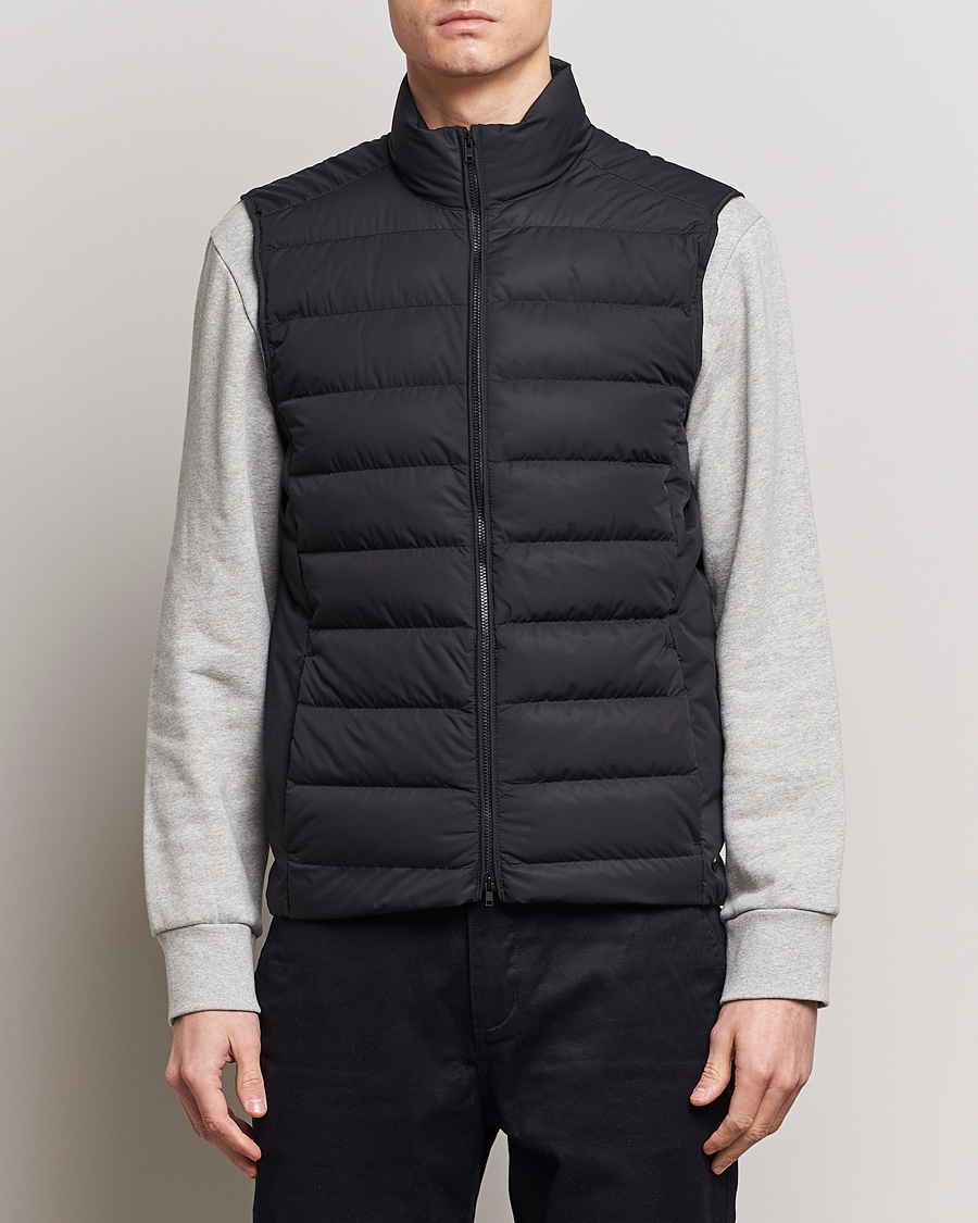 Mies | Takit | Scandinavian Edition | Ratio II Lightweight Padded Vest Onyx