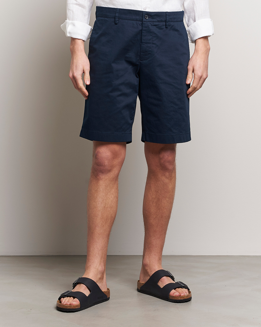 Mies | Shortsit | J.Lindeberg | Nathan Cloud Satin Shorts Navy