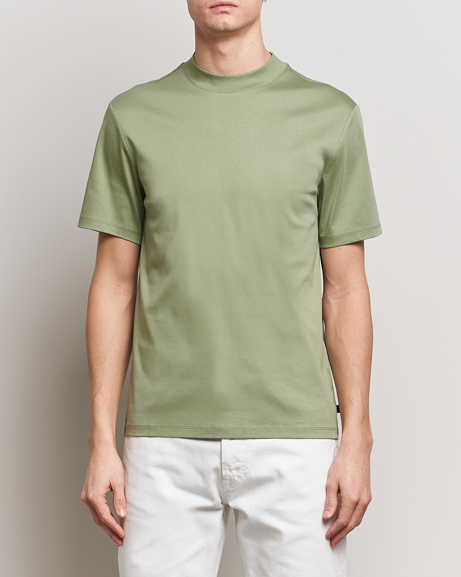 Mies | T-paidat | J.Lindeberg | Ace Mock Neck T-Shirt Oil Green