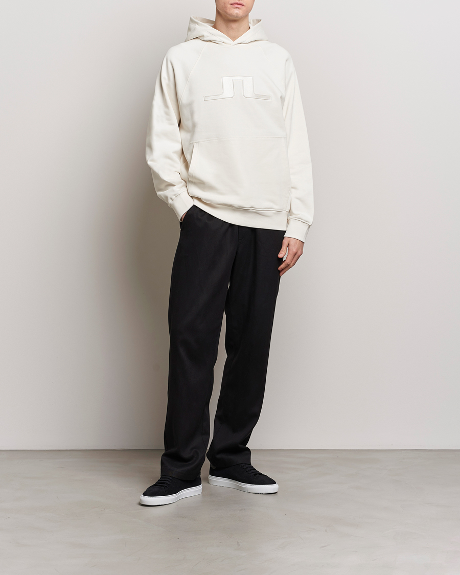 Mies | Puserot | J.Lindeberg | Callan Bridge Hoodie Cloud White