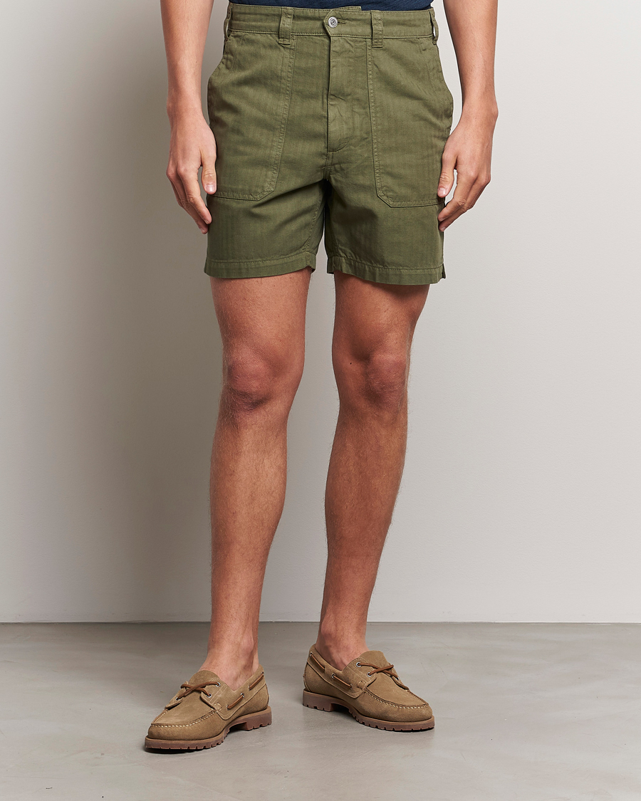 Mies | Shortsit | Drake's | Herringbone Fatigue Cotton Shorts Olive