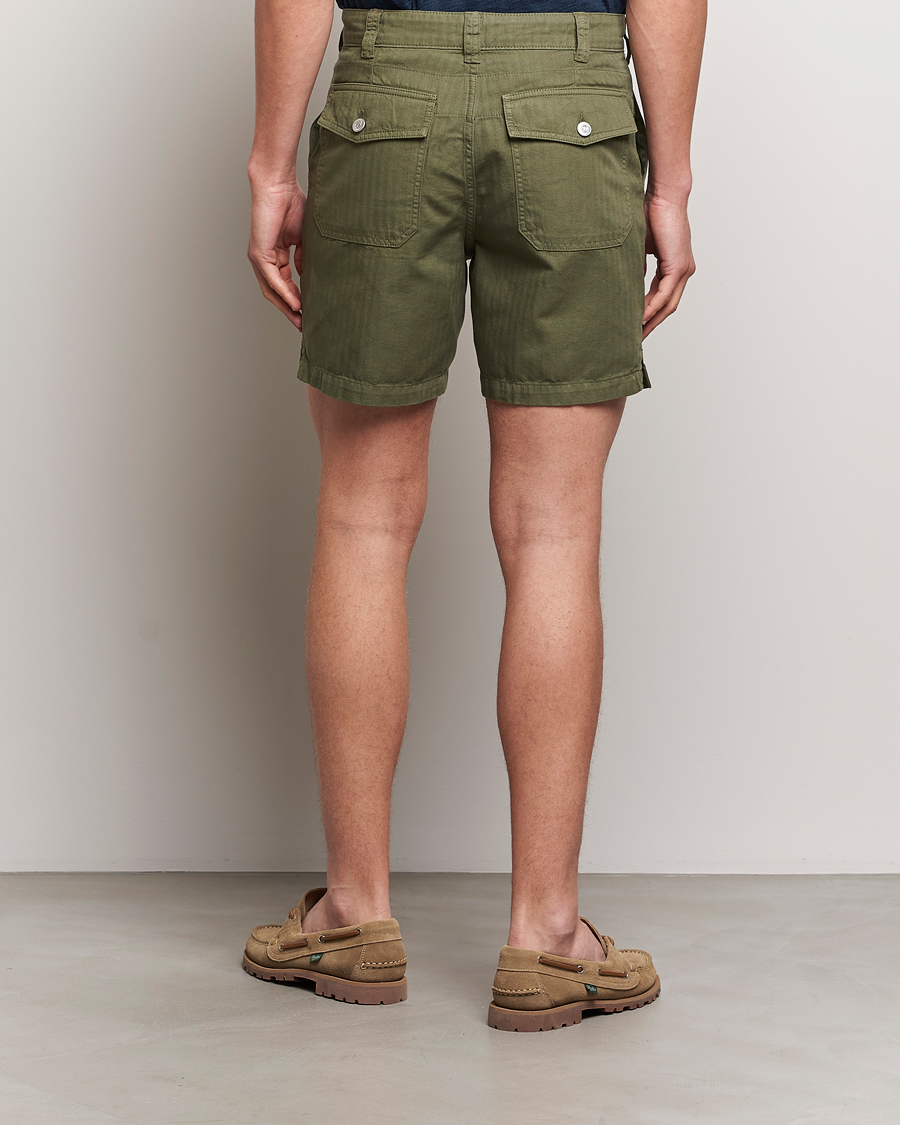 Mies | Shortsit | Drake's | Herringbone Fatigue Cotton Shorts Olive