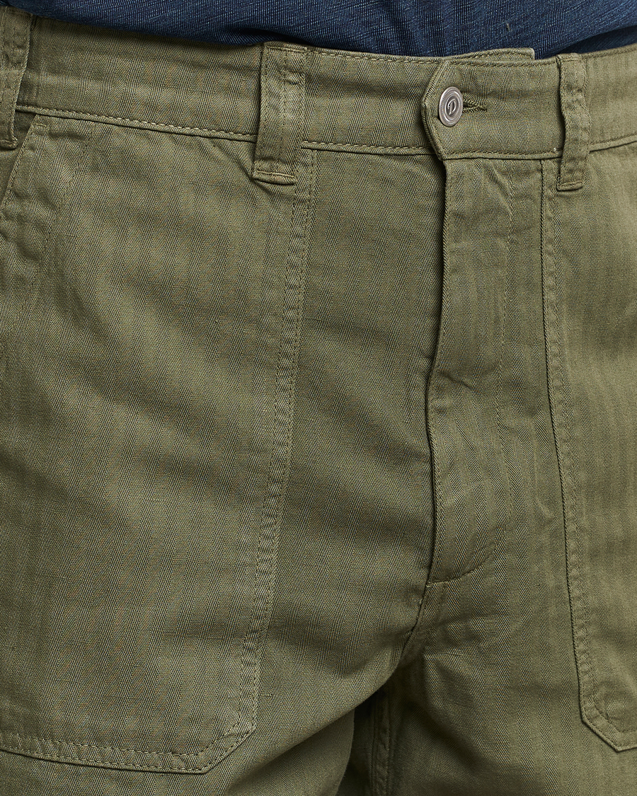 Mies | Shortsit | Drake's | Herringbone Fatigue Cotton Shorts Olive