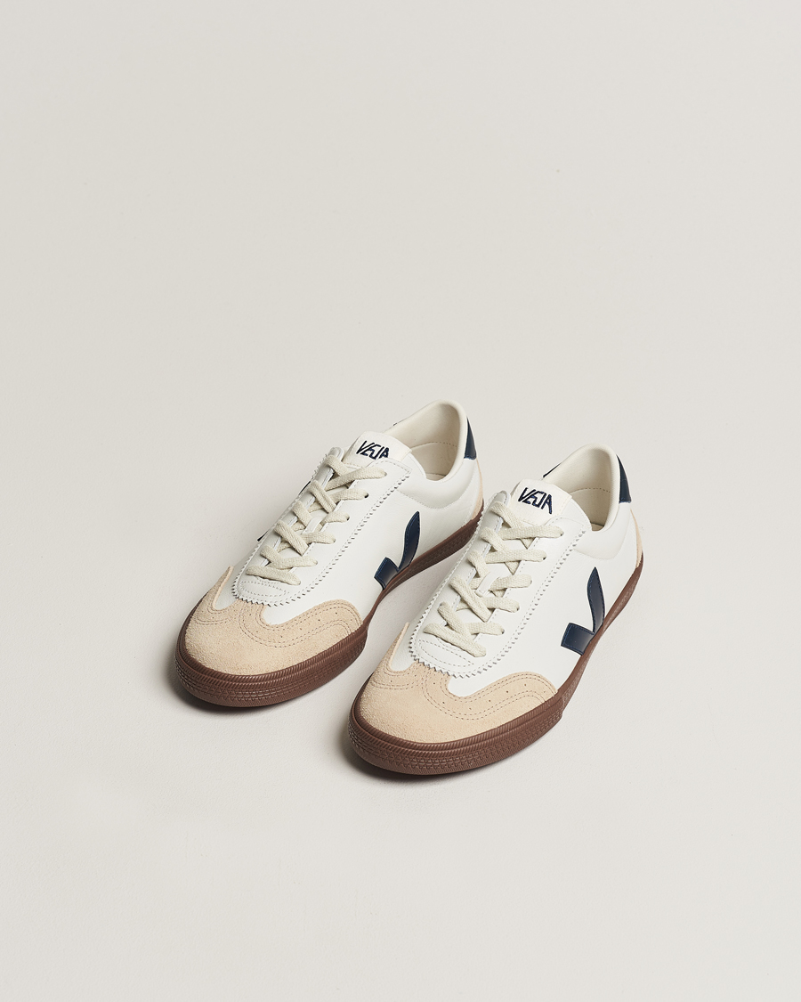 Mies | Tennarit | Veja | Volley Sneaker White/Nautico Bark