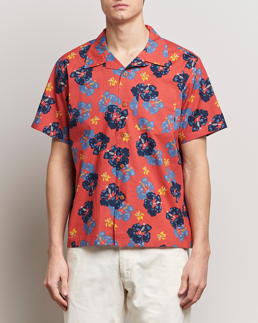 Mies |  | Nudie Jeans | Arthur Printed Flower Short Sleeve Shirt Red
