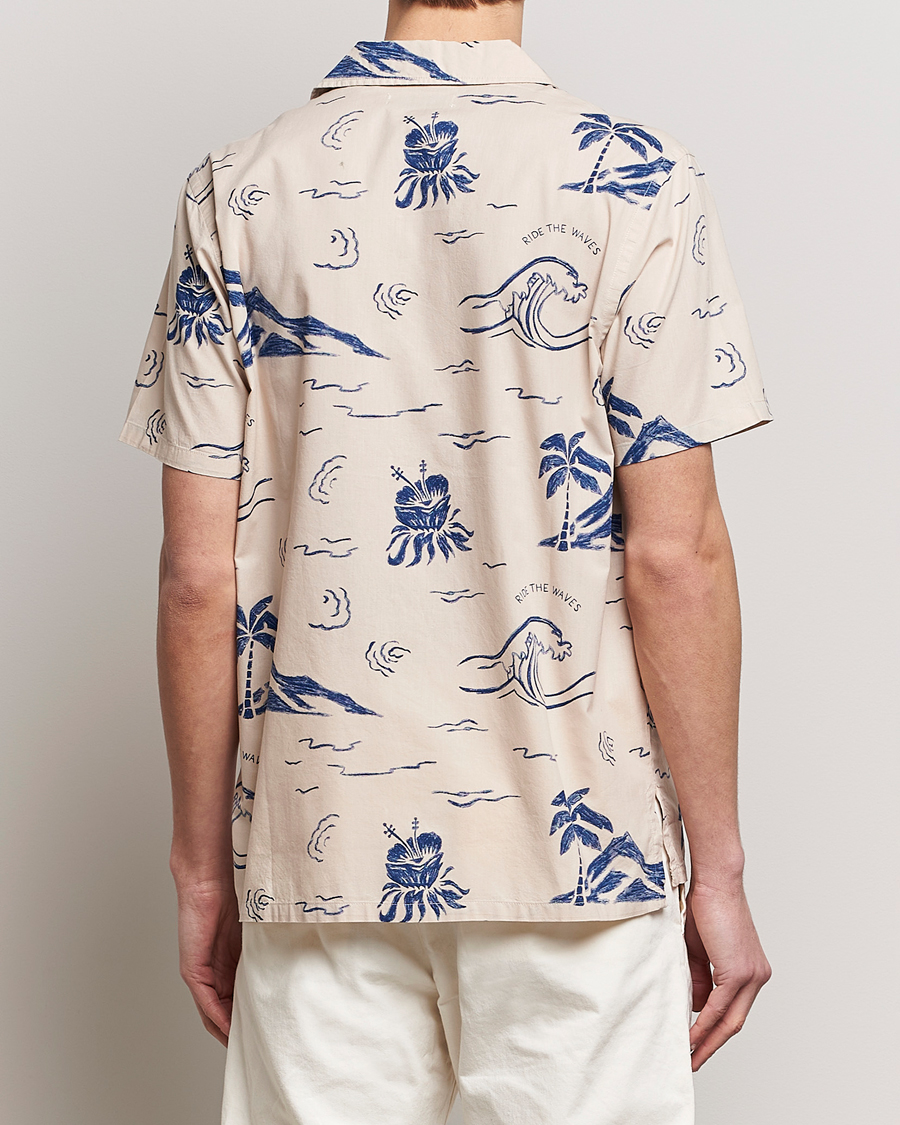 Mies | Kauluspaidat | Nudie Jeans | Arvid Printed Waves Hawaii Short Sleeve Shirt Ecru