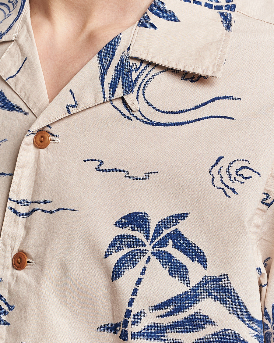 Mies | Kauluspaidat | Nudie Jeans | Arvid Printed Waves Hawaii Short Sleeve Shirt Ecru