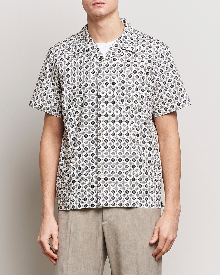 Mies | Kauluspaidat | A.P.C. | Lloyd Printed Resort Shirt Off White
