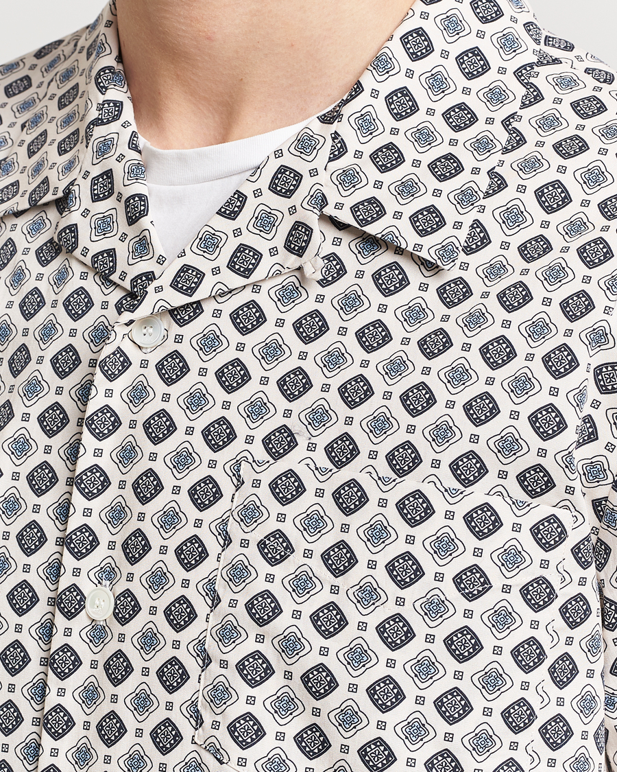 Mies | Kauluspaidat | A.P.C. | Lloyd Printed Resort Shirt Off White