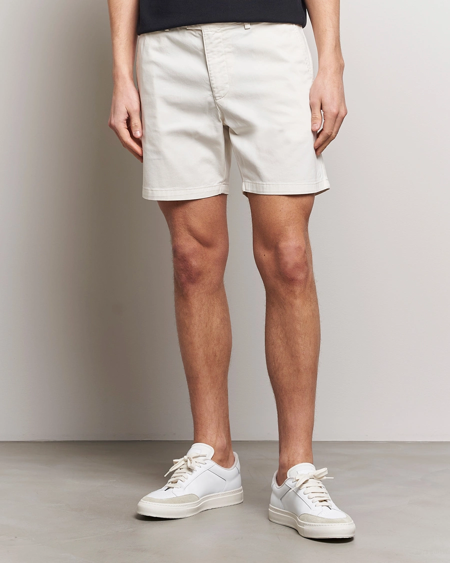 Mies |  | Tiger of Sweden | Caid Cotton Chino Shorts Summer Snow