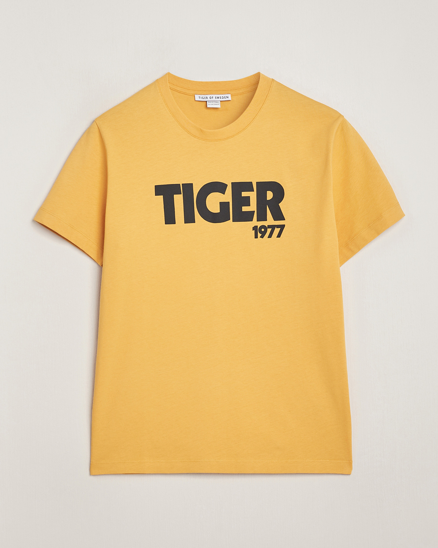 Mies | T-paidat | Tiger of Sweden | Dillan Crew Neck T-Shirt Yellow