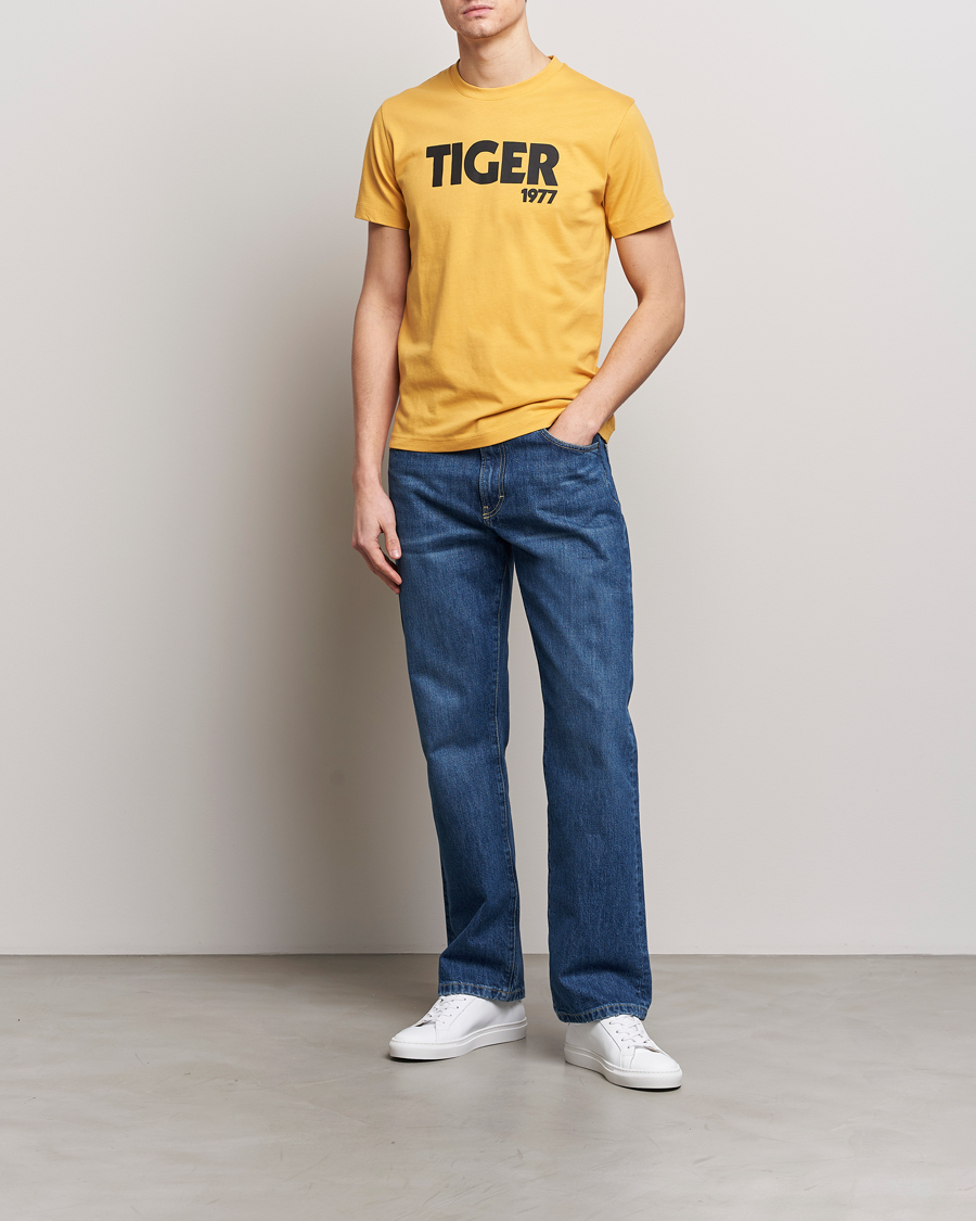 Mies | T-paidat | Tiger of Sweden | Dillan Crew Neck T-Shirt Yellow