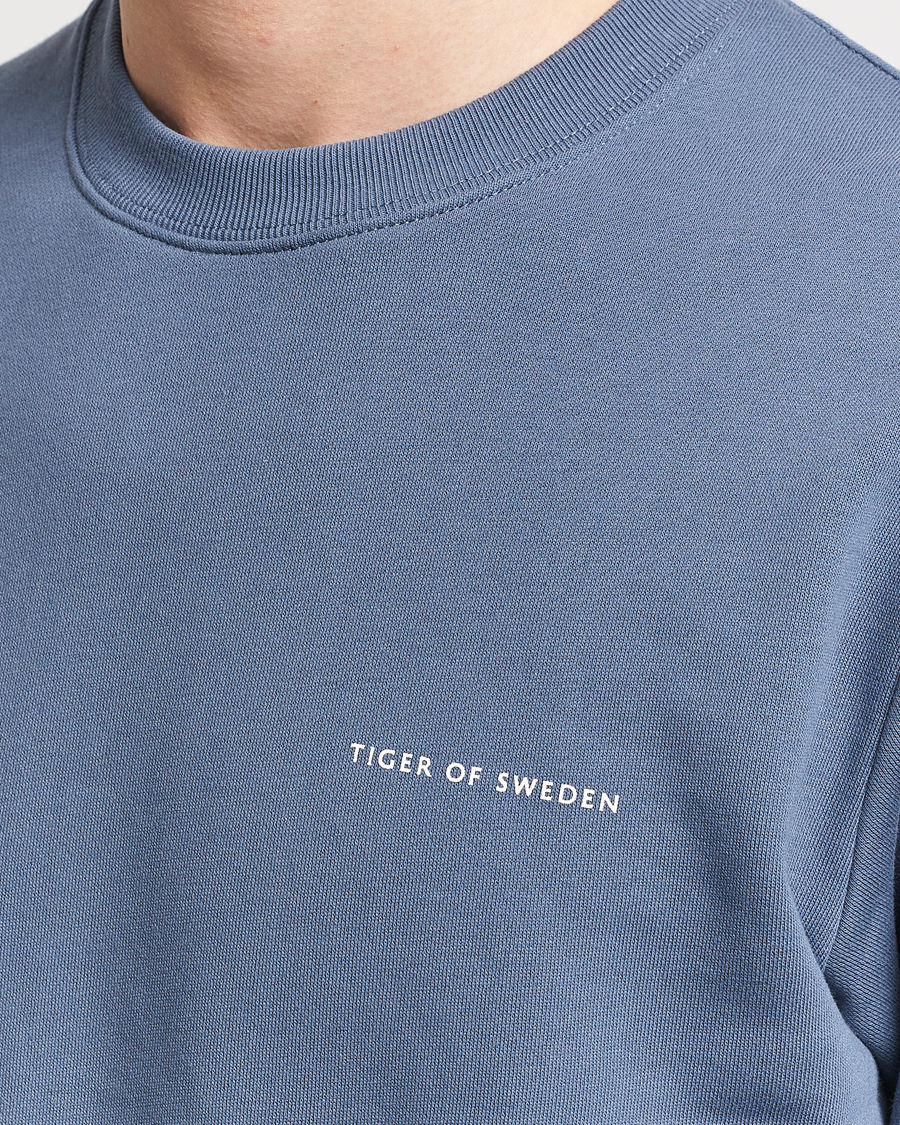 Mies | Puserot | Tiger of Sweden | Emerson Crew Neck Sweatshirt Thunder Blue
