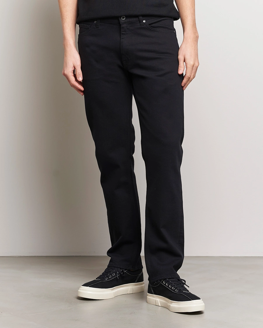 Mies | Tapered fit | Tiger of Sweden | Des Jeans Perma Black