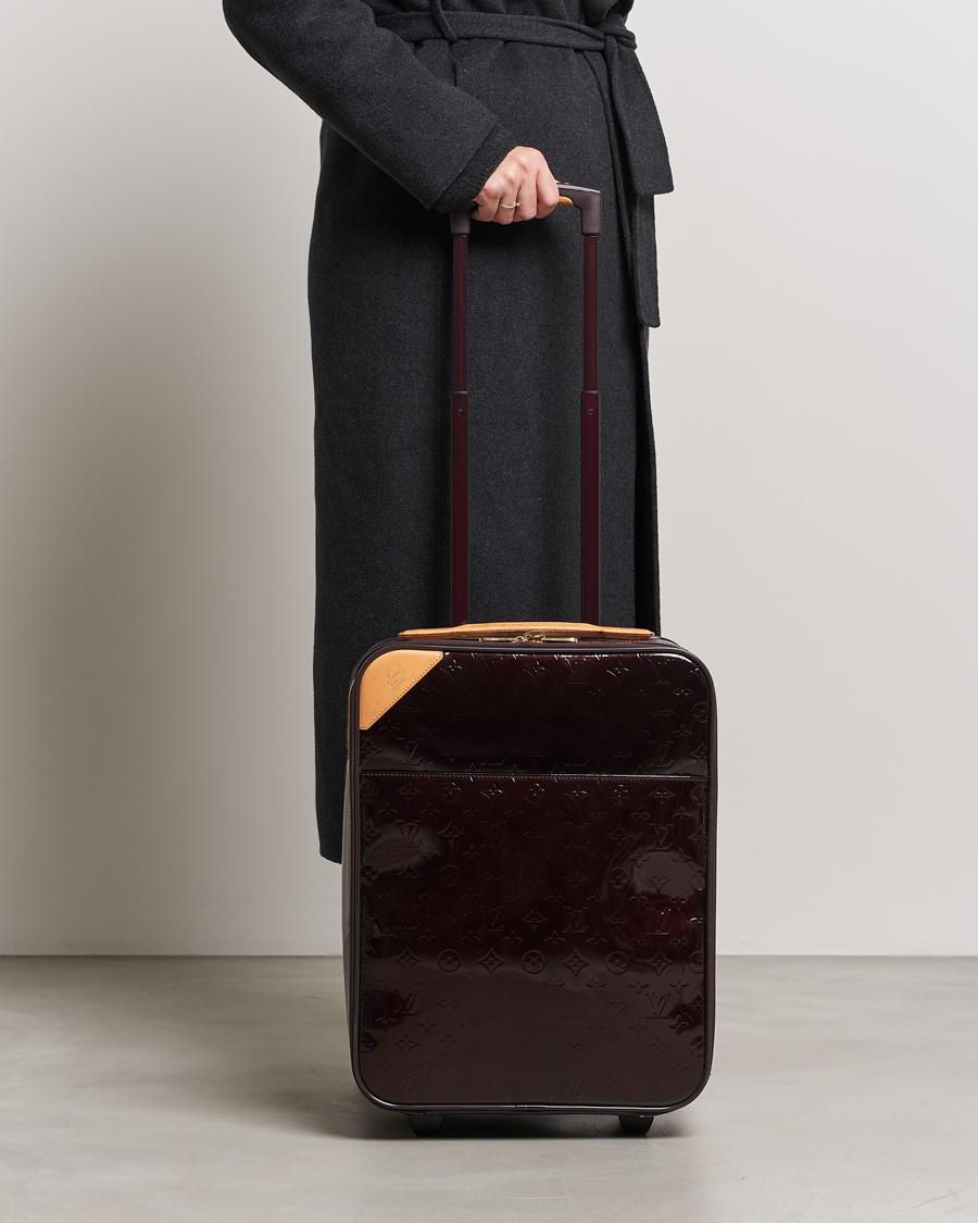 Mies | Louis Vuitton Pre-Owned Vernis Pégase 45 Monogram | Louis Vuitton Pre-Owned | Vernis Pégase 45 Monogram