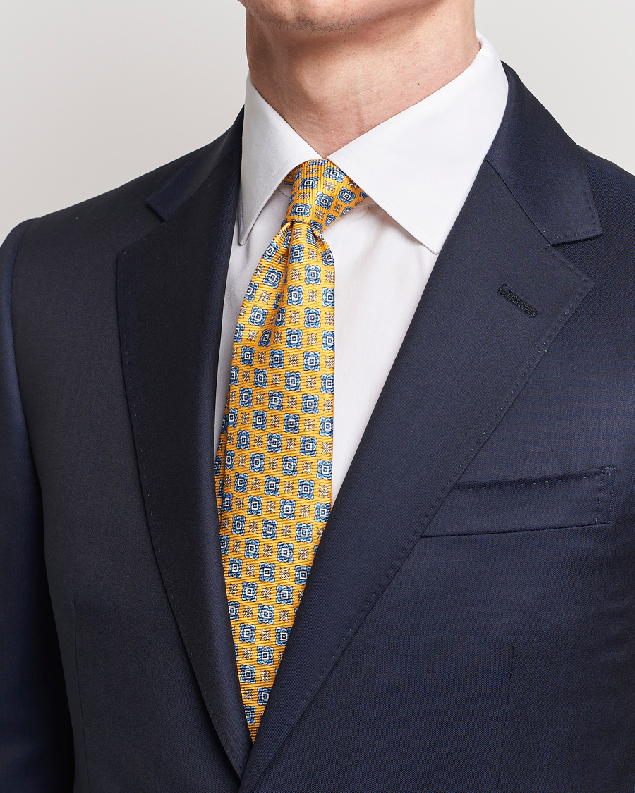 Mies | Kiton Printed Medallion Silk Tie Yellow | Kiton | Printed Medallion Silk Tie Yellow