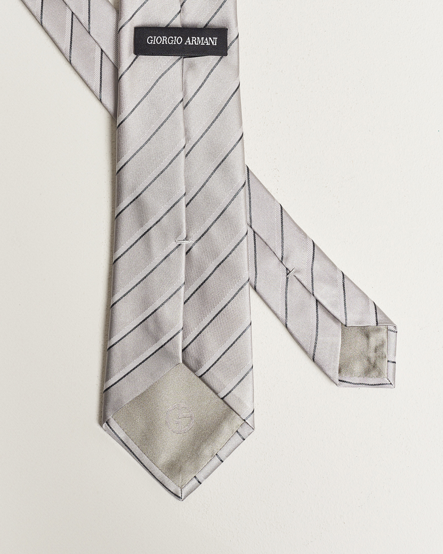 Mies | Giorgio Armani Regimental Stripe Silk Tie Light Grey | Giorgio Armani | Regimental Stripe Silk Tie Light Grey