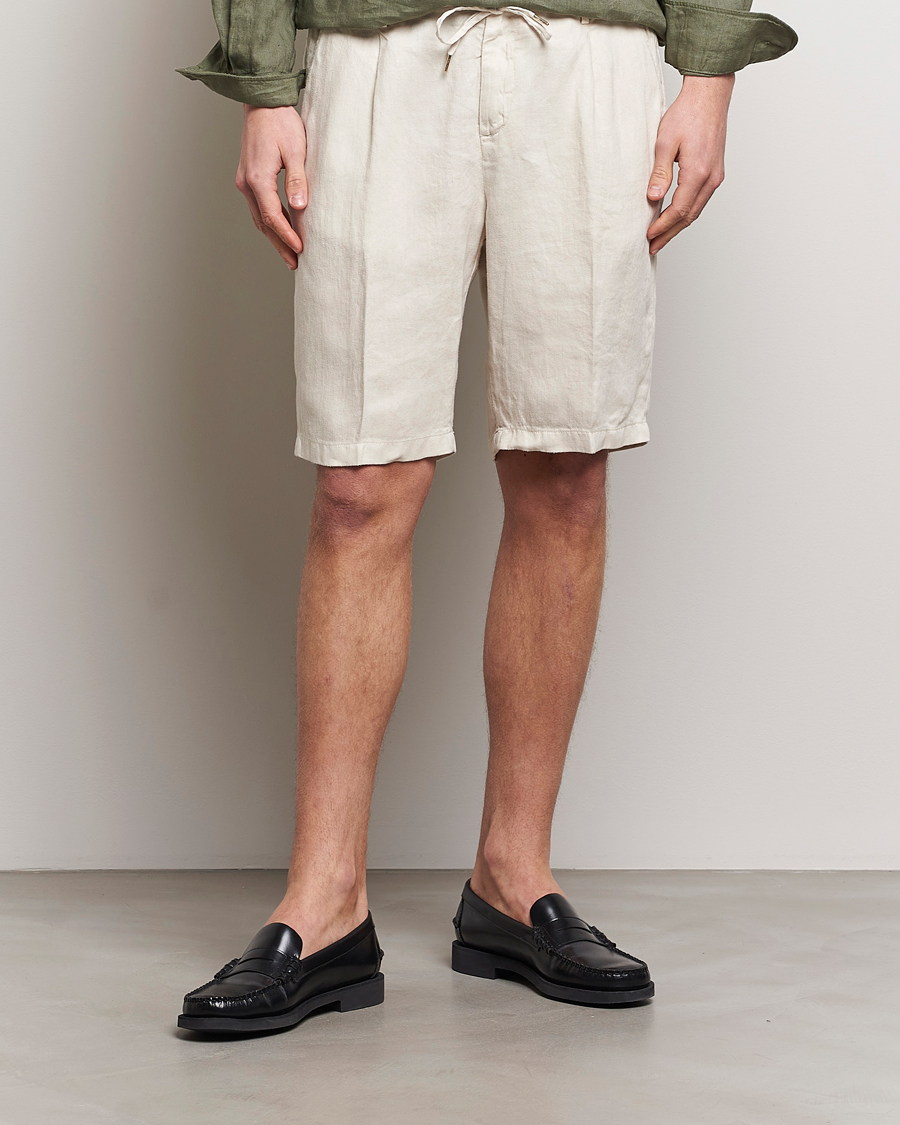 Mies | Shortsit | Briglia 1949 | Easy Fit Linen Shorts Off White