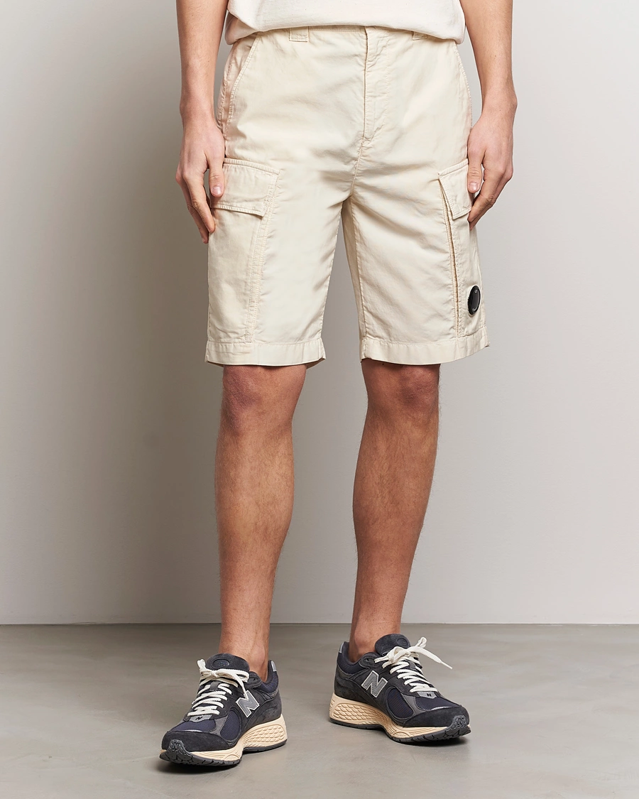 Mies | Vaatteet | C.P. Company | Ottoman Garment Dyed Cotton Cargo Shorts Off White