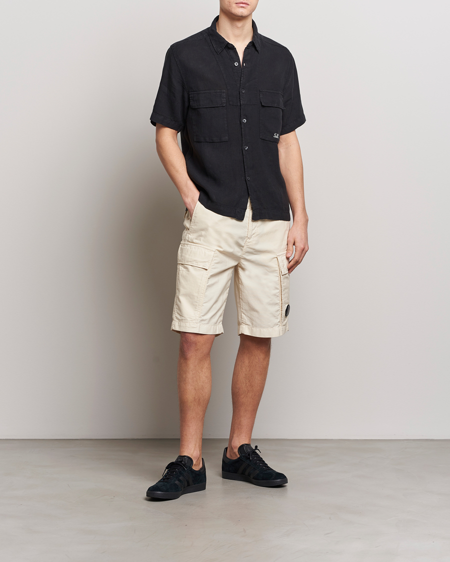 Mies | Kauluspaidat | C.P. Company | Short Sleeve Linen Shirt Black