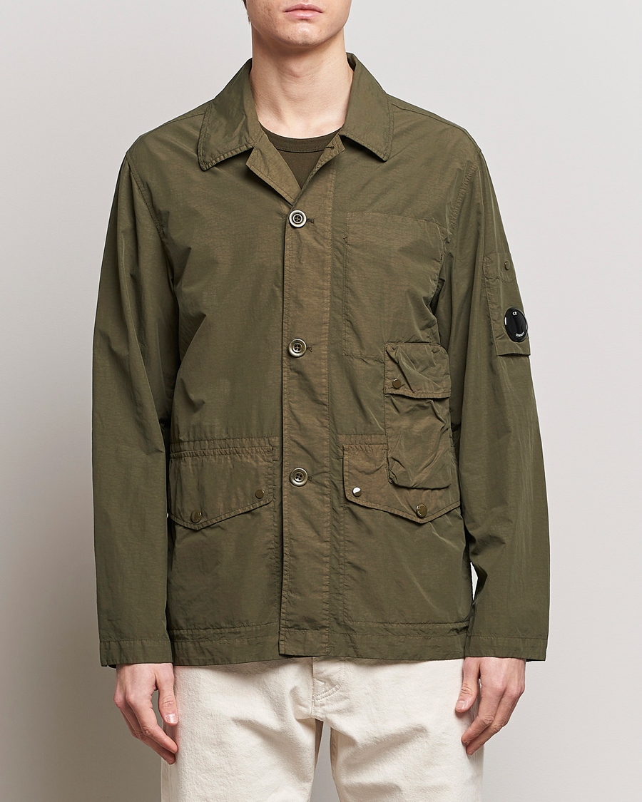 Mies | Nykyaikaiset takit | C.P. Company | Flatt Nylon Coat Dark Olive