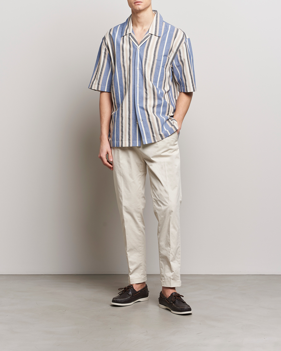 Mies | Kauluspaidat | GANT | Relaxed Fit Wide Stripe Short Sleeve Shirt Rich Blue