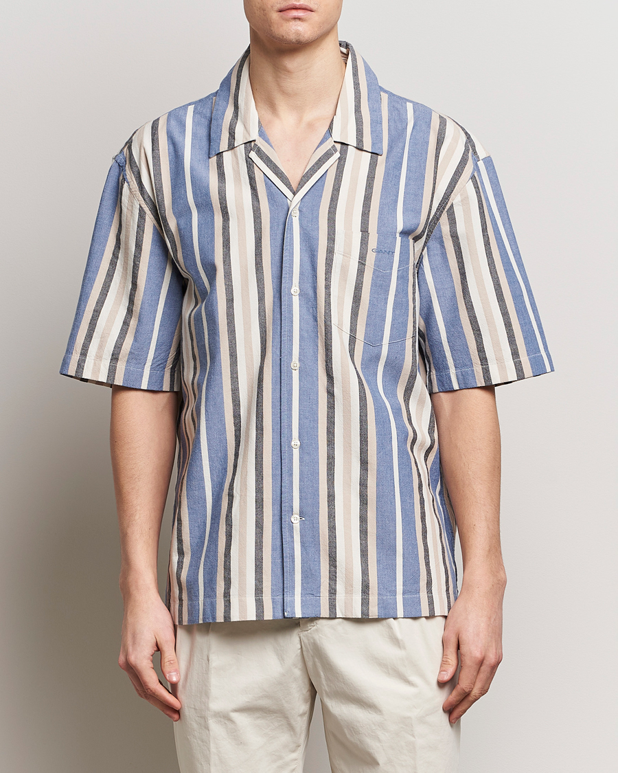 Mies | Lyhythihaiset kauluspaidat | GANT | Relaxed Fit Wide Stripe Short Sleeve Shirt Rich Blue