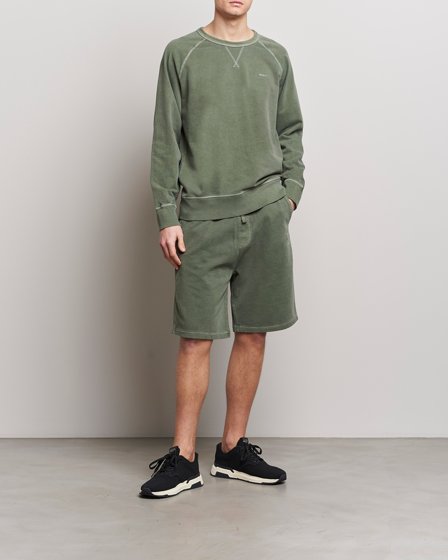 Mies | Puserot | GANT | Sunbleached Crew Neck Sweatshirt Pine Green