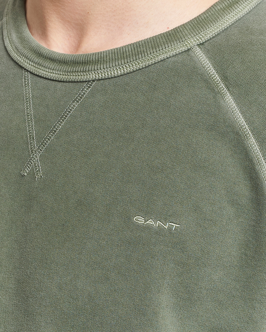 Mies | Puserot | GANT | Sunbleached Crew Neck Sweatshirt Pine Green