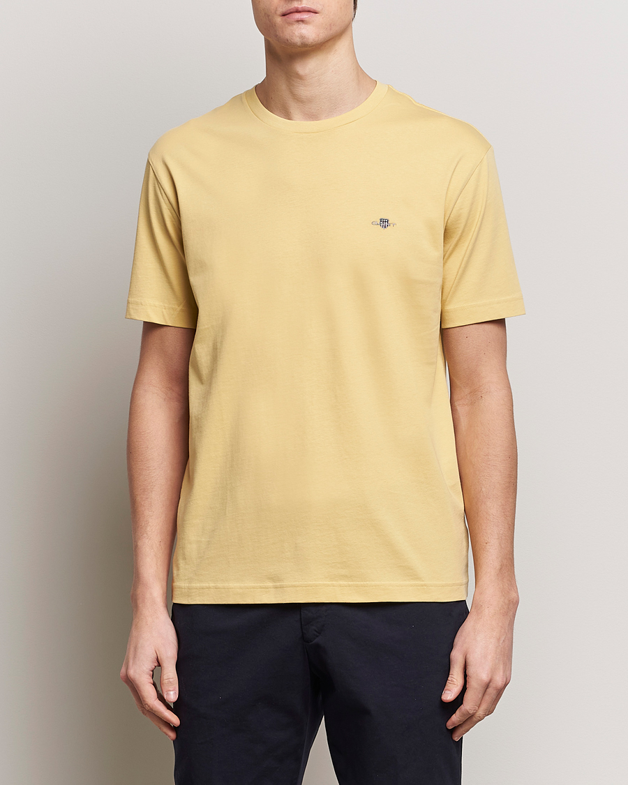 Mies | Lyhythihaiset t-paidat | GANT | The Original T-Shirt Dusty Yellow