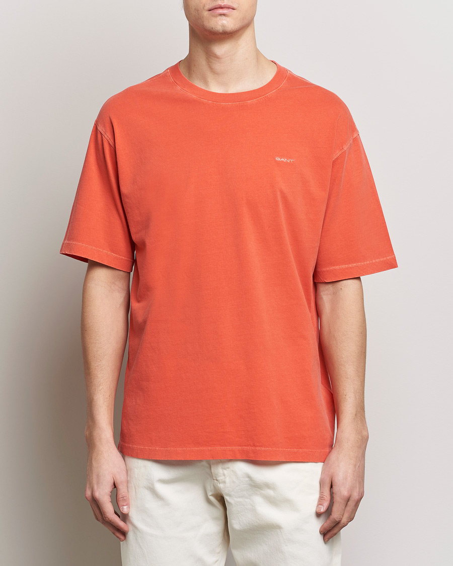 Mies | Lyhythihaiset t-paidat | GANT | Sunbleached T-Shirt Burnt Orange