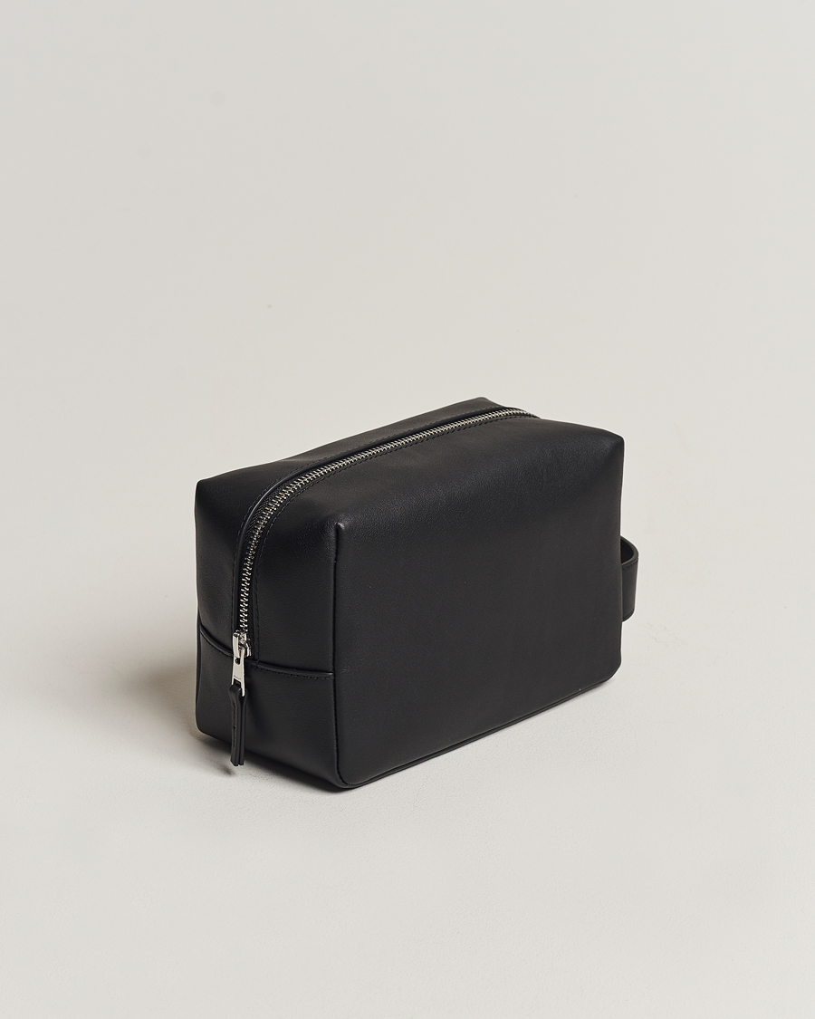 Mies | GANT Leather Wash Bag Black | GANT | Leather Wash Bag Black