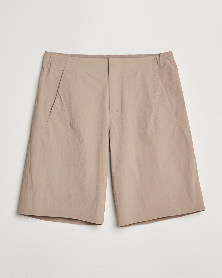 Mies | Shortsit | Arc'teryx Veilance | Spere Lightweight Water Repellent Shorts Soil