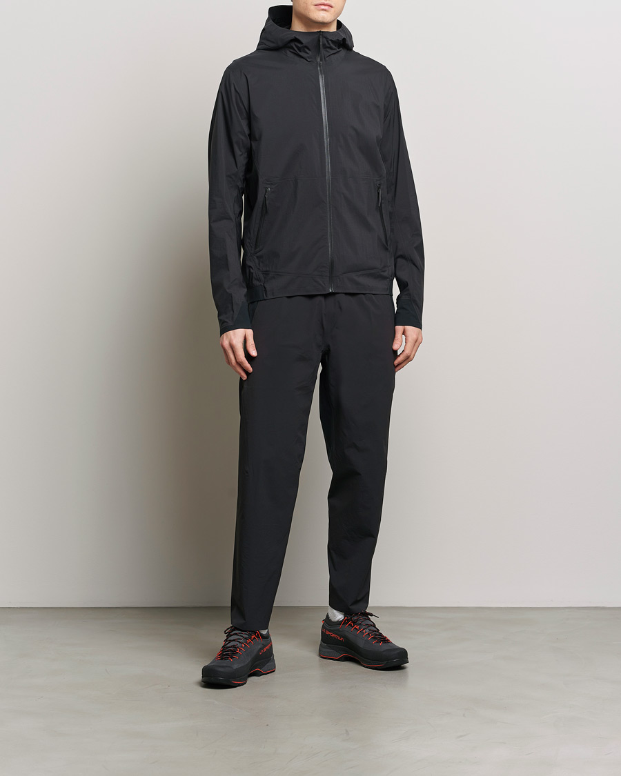 Mies | Takit | Arc'teryx Veilance | Demlo Hooded Jacket Black