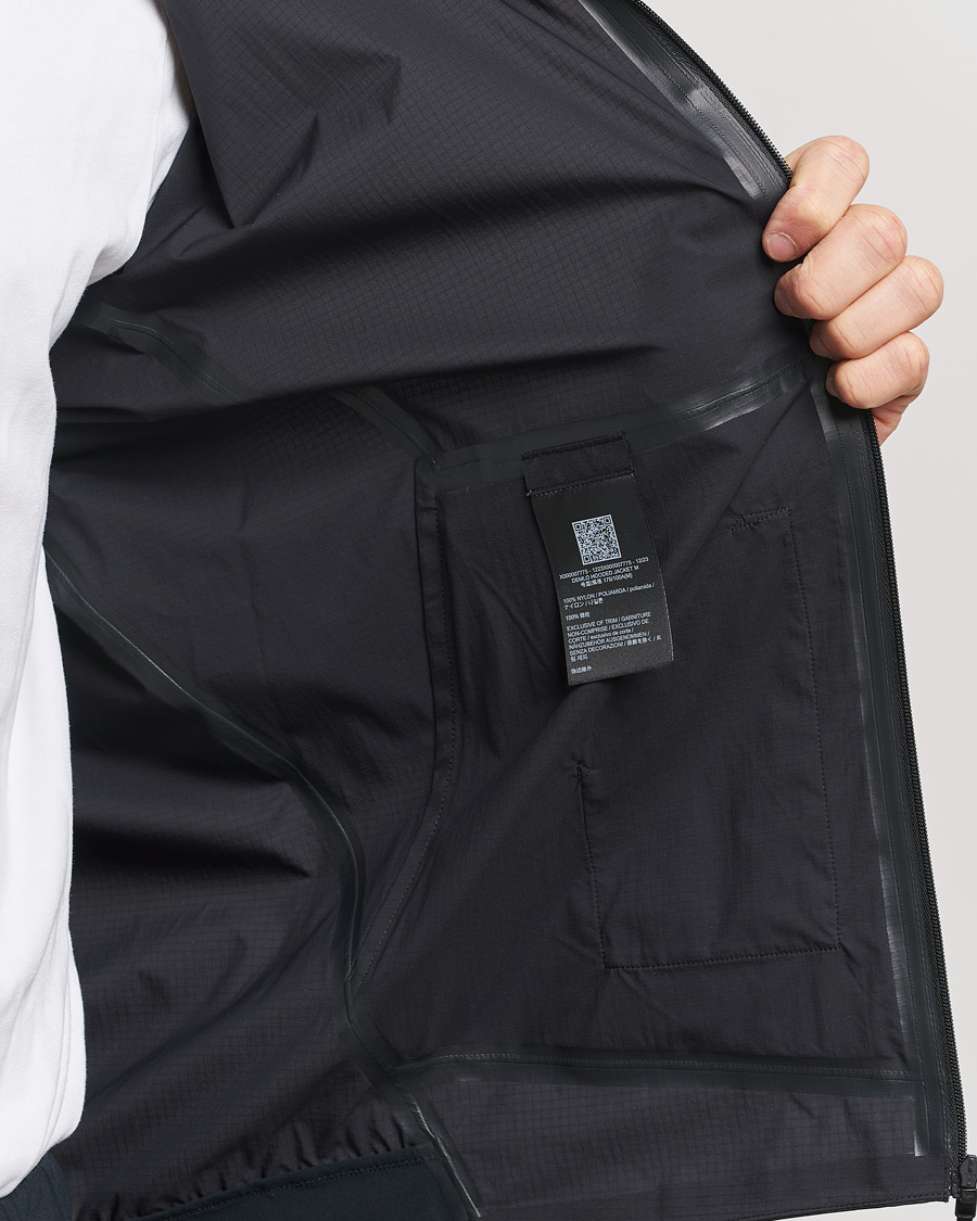 Mies | Takit | Arc'teryx Veilance | Demlo Hooded Jacket Black