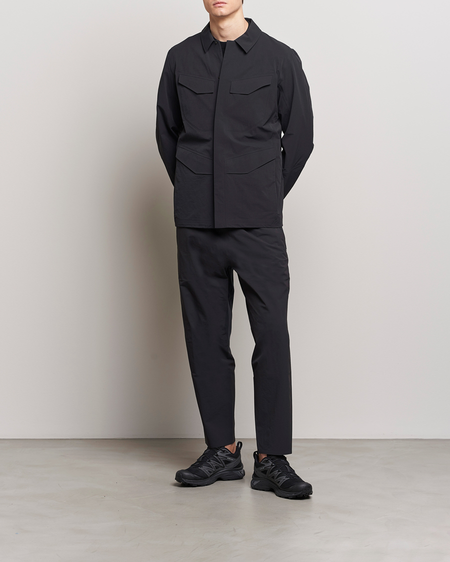 Mies | Takit | Arc'teryx Veilance | Field Softshell Jacket Black