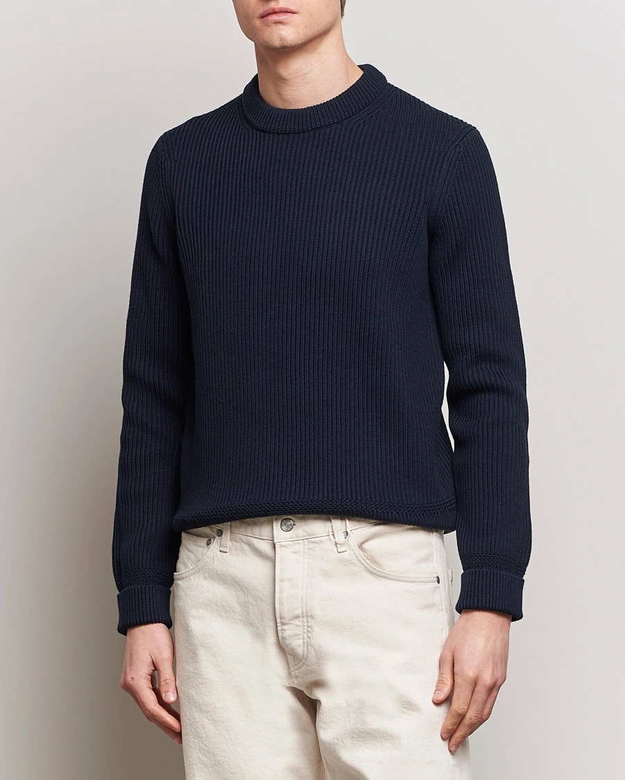 Mies | O-aukkoiset neulepuserot | Morris | Arthur Navy Cotton/Merino Knitted Sweater Navy