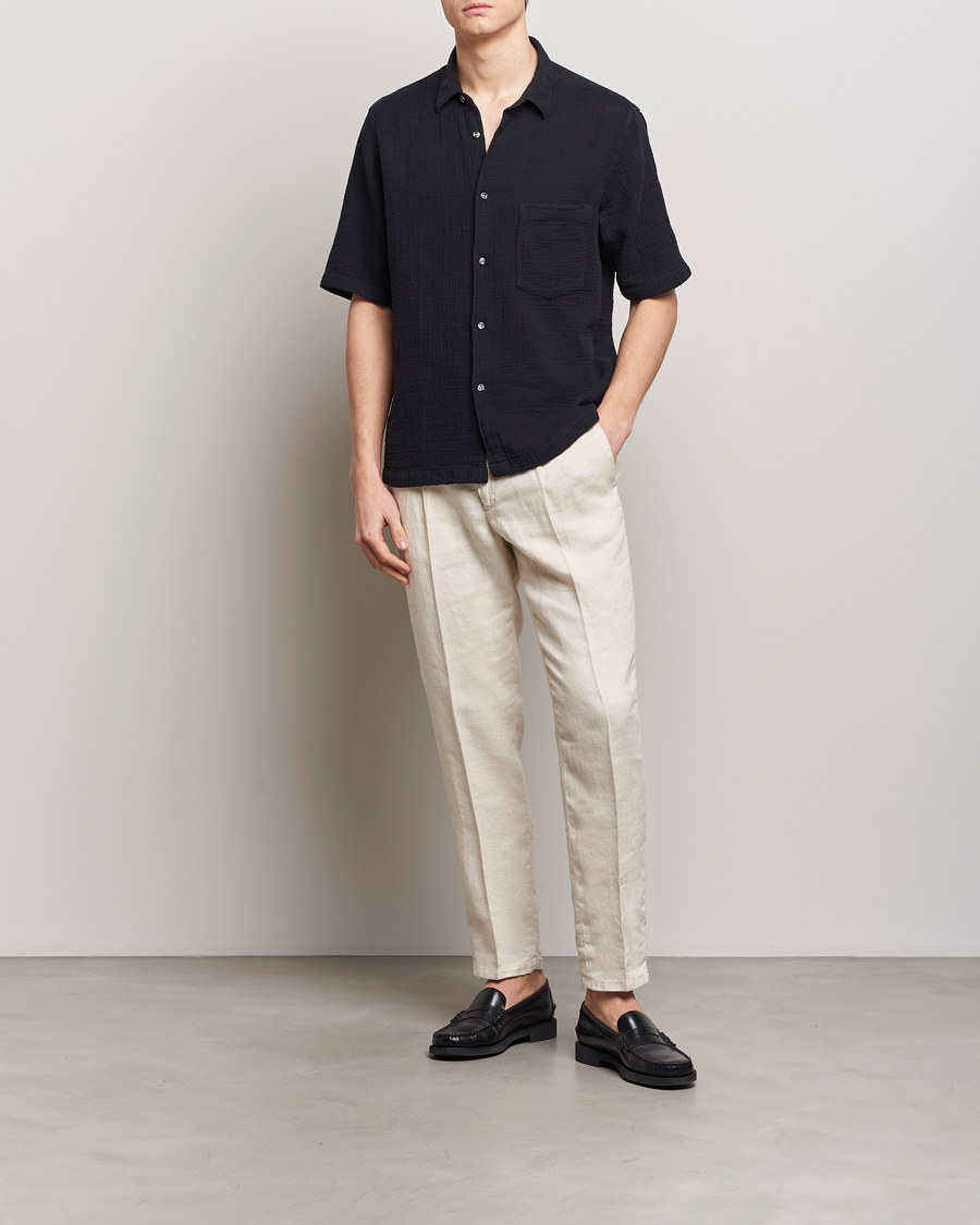 Mies | Kauluspaidat | Oscar Jacobson | Short Sleeve City Crepe Cotton Shirt Black