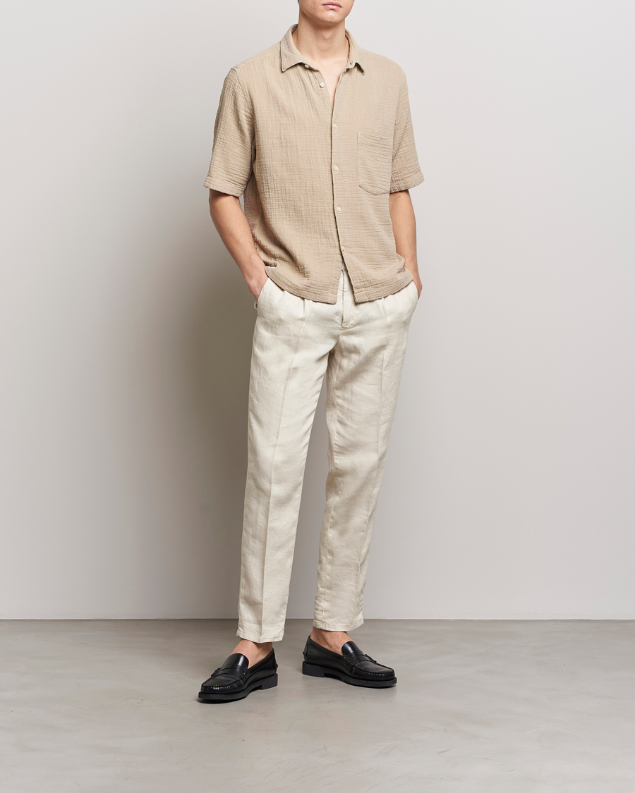 Mies | Kauluspaidat | Oscar Jacobson | Short Sleeve City Crepe Cotton Shirt Beige