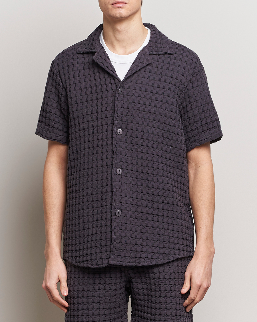 Mies | Kauluspaidat | OAS | Cuba Waffle Shirt Nearly Black
