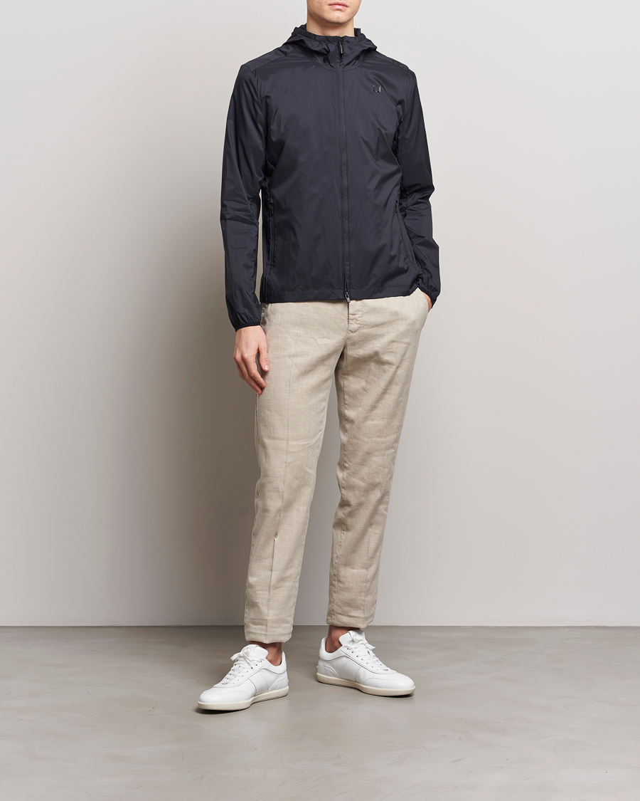Mies | Takit | UBR | Emperor Lightweight Hooded Jacket Navy