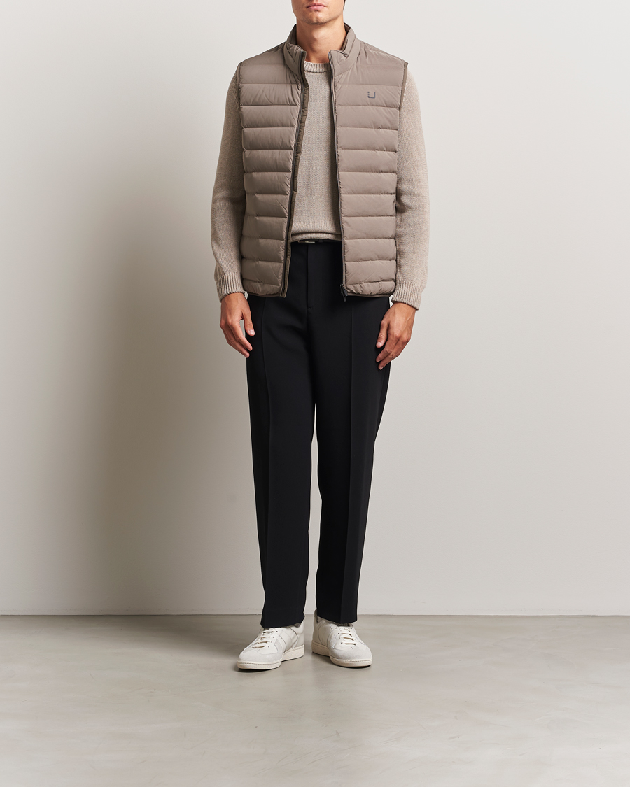 Mies | Ulkoliivit | UBR | Sonic Vest Dark Sand