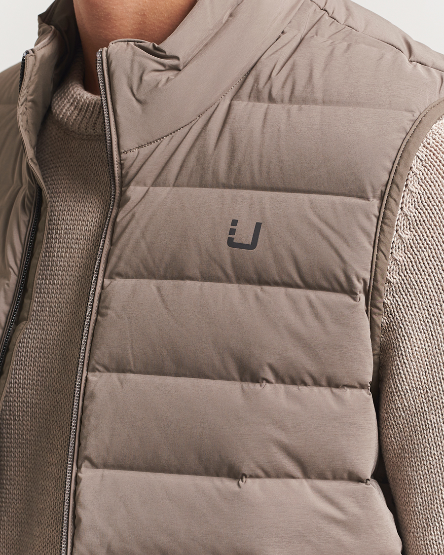 Mies | Ulkoliivit | UBR | Sonic Vest Dark Sand