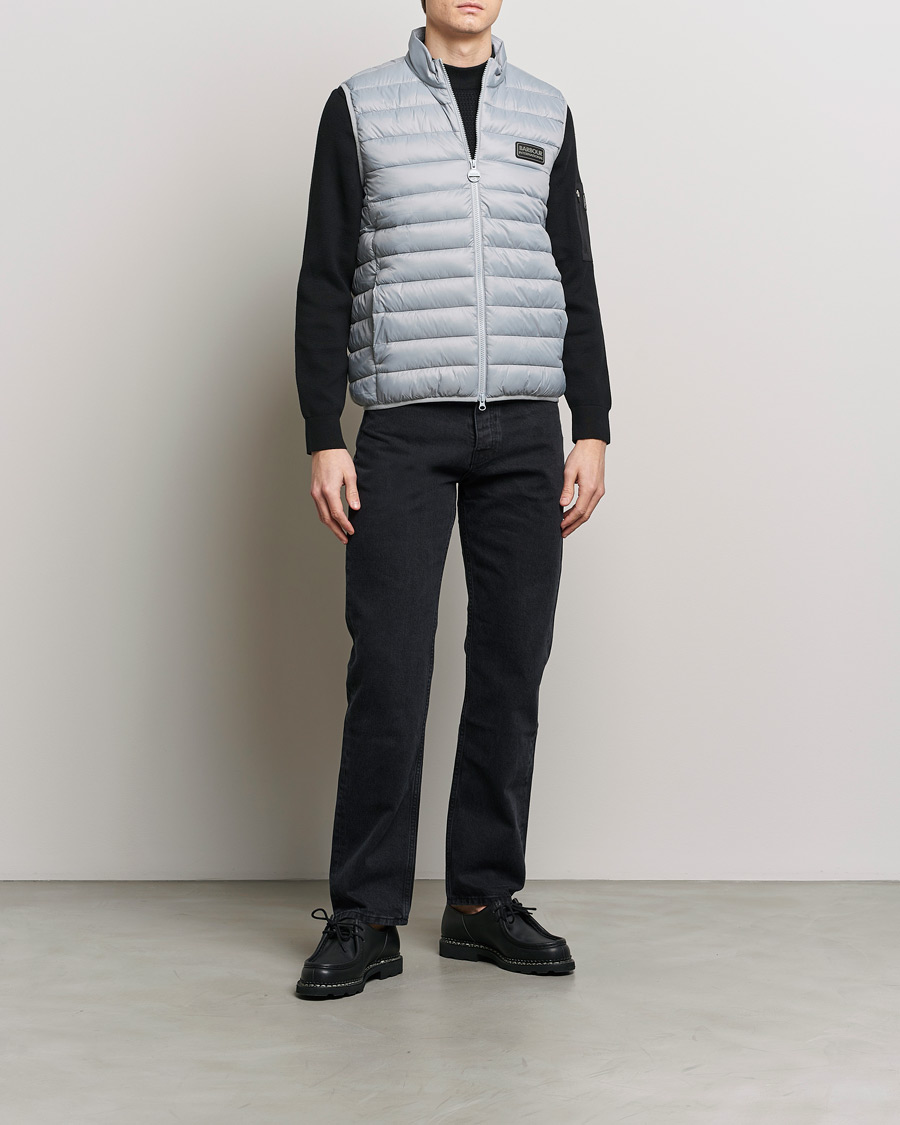 Mies | Takit | Barbour International | Tourer Reed Gilet Ultimate Grey