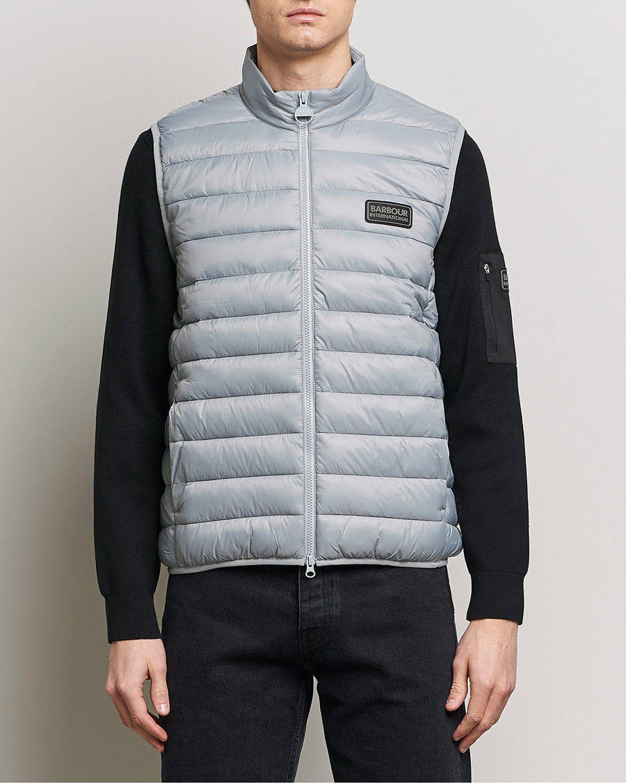 Mies | Takit | Barbour International | Tourer Reed Gilet Ultimate Grey