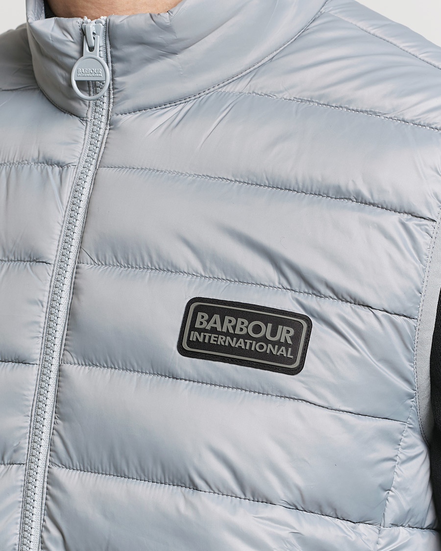 Mies | Takit | Barbour International | Tourer Reed Gilet Ultimate Grey