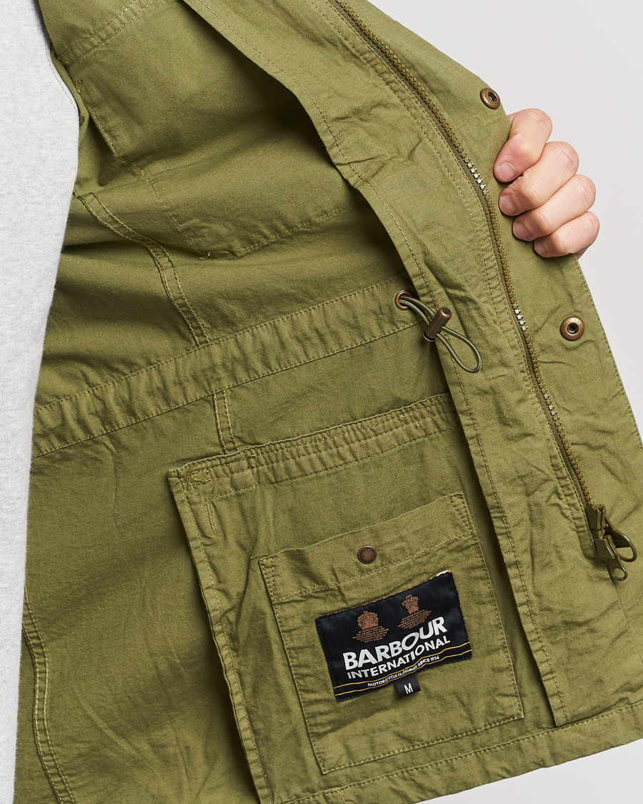 Mies | Takit | Barbour International | Tourer Chatfield Casual Jacket Olive Branch